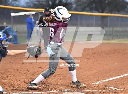 Thumbnail 1 in Snook vs Iola photogallery.