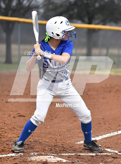 Thumbnail 1 in Snook vs Iola photogallery.