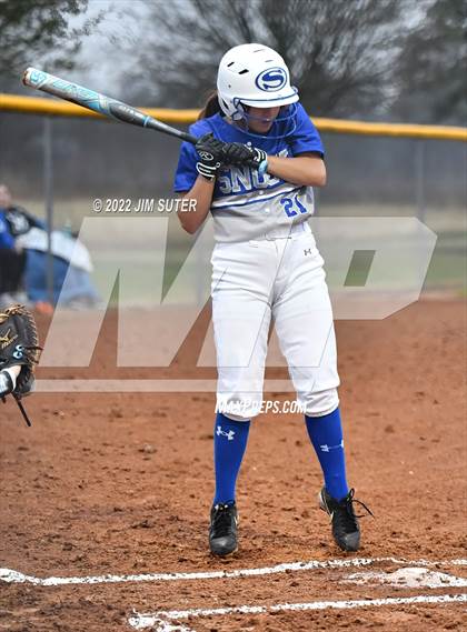 Thumbnail 3 in Snook vs Iola photogallery.