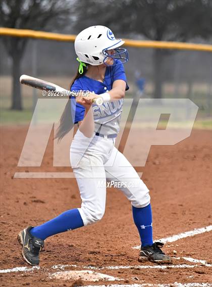 Thumbnail 3 in Snook vs Iola photogallery.