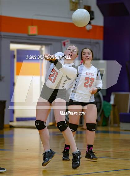 Thumbnail 3 in Maplesville @ Chilton County photogallery.