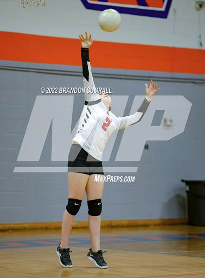 Thumbnail 1 in Maplesville @ Chilton County photogallery.