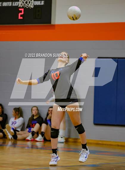 Thumbnail 1 in Maplesville @ Chilton County photogallery.