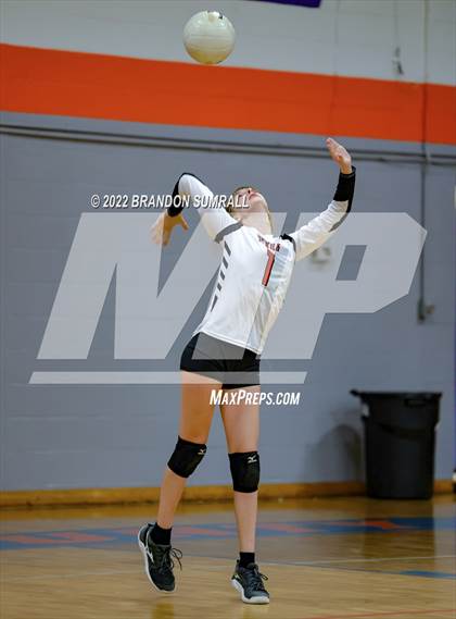 Thumbnail 3 in Maplesville @ Chilton County photogallery.