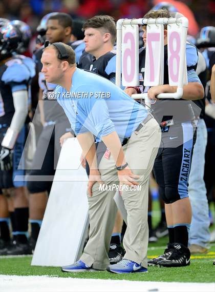 Thumbnail 2 in Hahnville vs. Zachary (LHSAA 5A Final) photogallery.