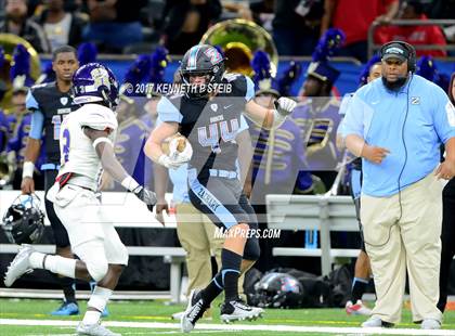 Thumbnail 1 in Hahnville vs. Zachary (LHSAA 5A Final) photogallery.