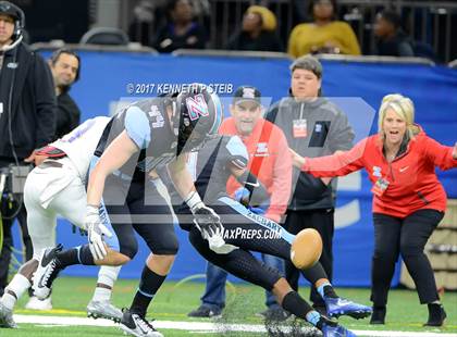 Thumbnail 2 in Hahnville vs. Zachary (LHSAA 5A Final) photogallery.