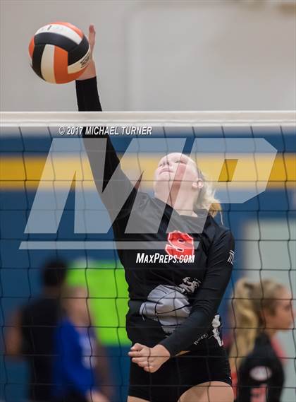 Thumbnail 1 in Arcata vs. Lassen (Battle for the North State Tournament) photogallery.