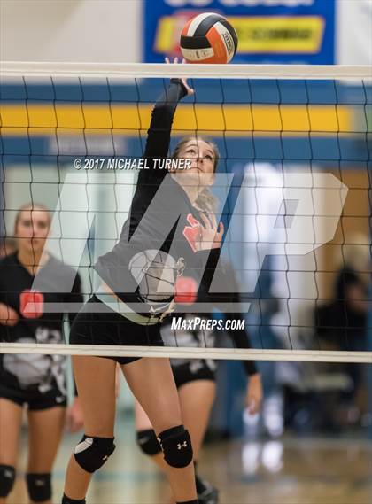 Thumbnail 2 in Arcata vs. Lassen (Battle for the North State Tournament) photogallery.