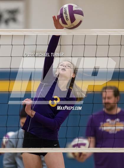 Thumbnail 2 in Arcata vs. Lassen (Battle for the North State Tournament) photogallery.