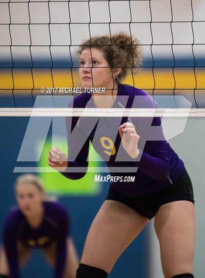 Thumbnail 2 in Arcata vs. Lassen (Battle for the North State Tournament) photogallery.