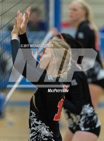 Thumbnail 1 in Arcata vs. Lassen (Battle for the North State Tournament) photogallery.
