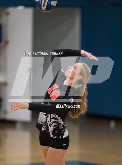 Thumbnail 2 in Arcata vs. Lassen (Battle for the North State Tournament) photogallery.