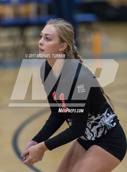 Thumbnail 1 in Arcata vs. Lassen (Battle for the North State Tournament) photogallery.