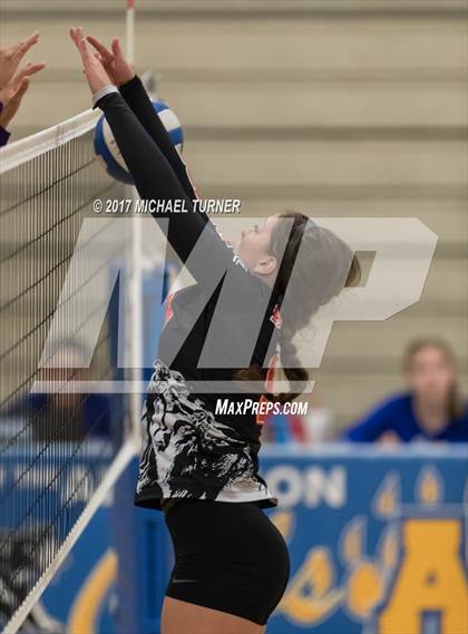 Thumbnail 3 in Arcata vs. Lassen (Battle for the North State Tournament) photogallery.