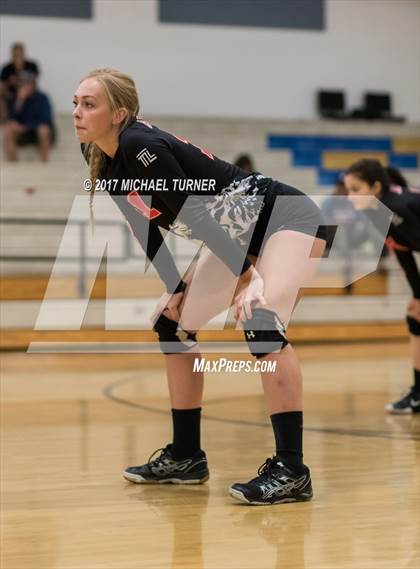 Thumbnail 3 in Arcata vs. Lassen (Battle for the North State Tournament) photogallery.
