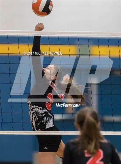 Thumbnail 2 in Arcata vs. Lassen (Battle for the North State Tournament) photogallery.