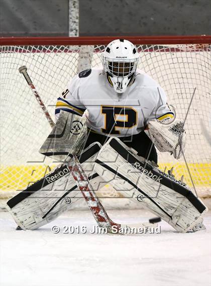 Thumbnail 1 in White Plains @ Pelham Memorial photogallery.