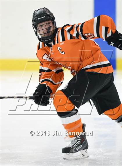 Thumbnail 2 in White Plains @ Pelham Memorial photogallery.