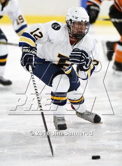 Thumbnail 3 in White Plains @ Pelham Memorial photogallery.