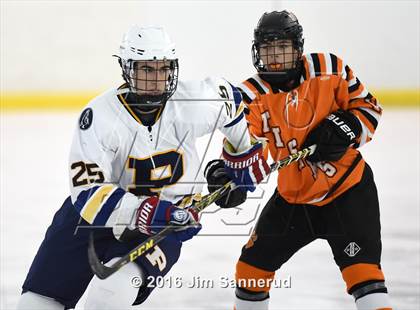 Thumbnail 3 in White Plains @ Pelham Memorial photogallery.
