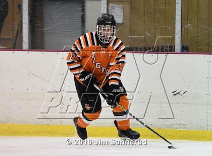 Thumbnail 1 in White Plains @ Pelham Memorial photogallery.