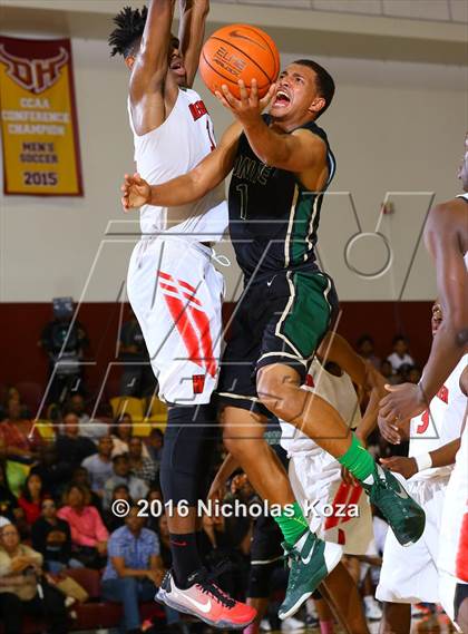 Thumbnail 2 in Narbonne vs. Westchester (CIF LA City Section Open Division Final) photogallery.