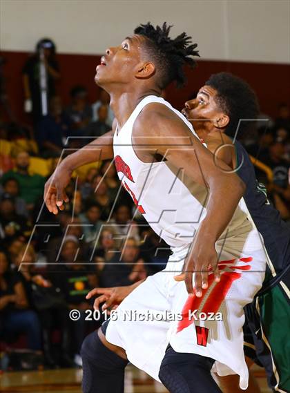 Thumbnail 3 in Narbonne vs. Westchester (CIF LA City Section Open Division Final) photogallery.