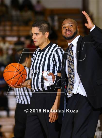 Thumbnail 3 in Narbonne vs. Westchester (CIF LA City Section Open Division Final) photogallery.