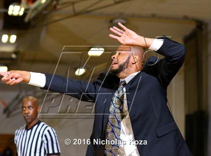 Thumbnail 3 in Narbonne vs. Westchester (CIF LA City Section Open Division Final) photogallery.