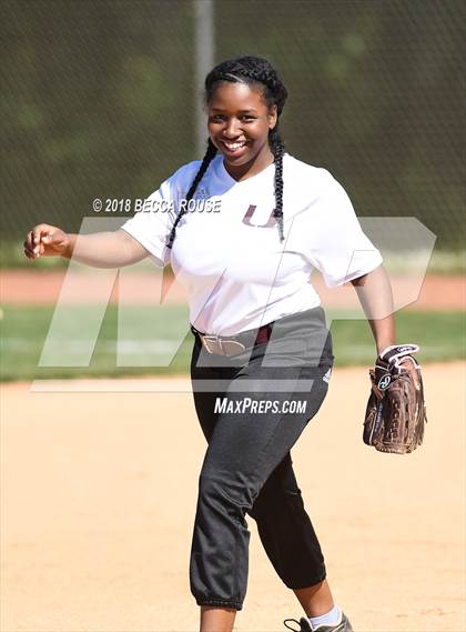 Thumbnail 2 in Harding University vs Ardrey Kell (SoMeck 7 Conference Tournament) photogallery.