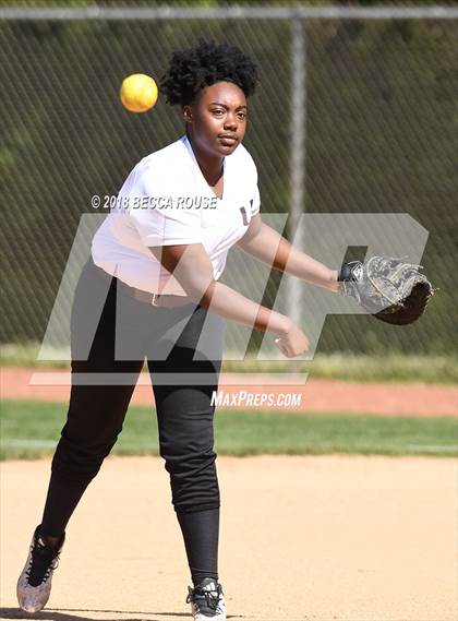 Thumbnail 3 in Harding University vs Ardrey Kell (SoMeck 7 Conference Tournament) photogallery.
