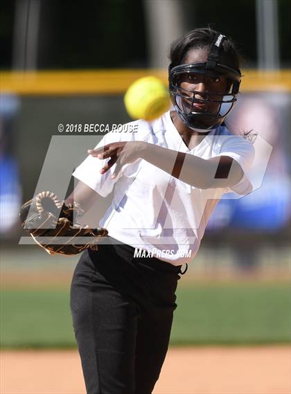 Thumbnail 2 in Harding University vs Ardrey Kell (SoMeck 7 Conference Tournament) photogallery.