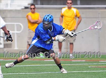 Thumbnail 3 in Hauppauge vs. Comsewogue (Section 11 Class B Final) photogallery.