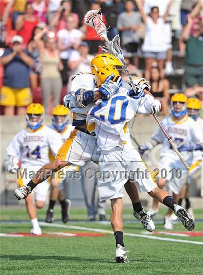 Thumbnail 1 in Hauppauge vs. Comsewogue (Section 11 Class B Final) photogallery.
