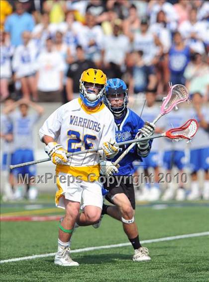 Thumbnail 3 in Hauppauge vs. Comsewogue (Section 11 Class B Final) photogallery.