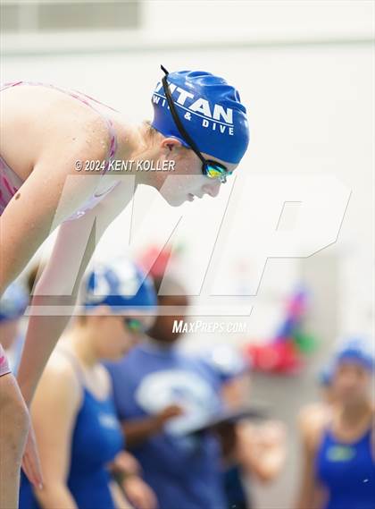 Thumbnail 2 in L'Anse Creuse vs. Warren Woods-Tower (MHSAA MAC District) photogallery.