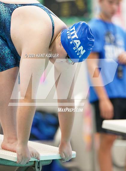 Thumbnail 1 in L'Anse Creuse vs. Warren Woods-Tower (MHSAA MAC District) photogallery.