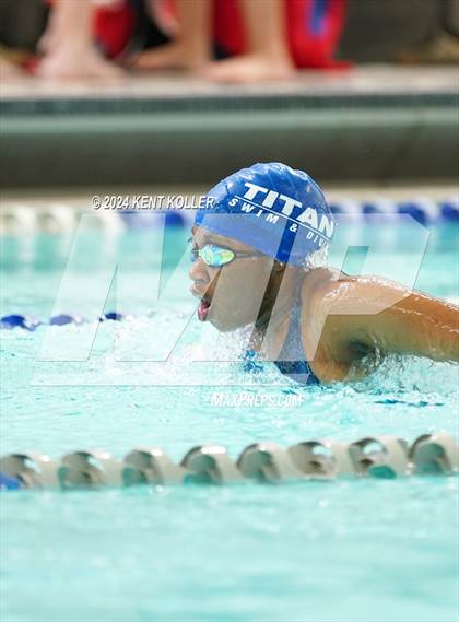 Thumbnail 2 in L'Anse Creuse vs. Warren Woods-Tower (MHSAA MAC District) photogallery.