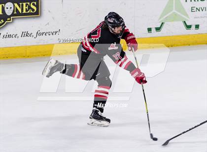 Thumbnail 1 in Hingham vs. Boston College High (MIAA D1A) photogallery.