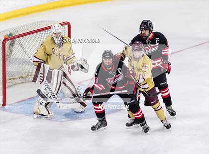 Thumbnail 2 in Hingham vs. Boston College High (MIAA D1A) photogallery.