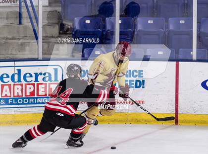 Thumbnail 3 in Hingham vs. Boston College High (MIAA D1A) photogallery.