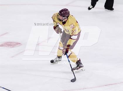 Thumbnail 2 in Hingham vs. Boston College High (MIAA D1A) photogallery.