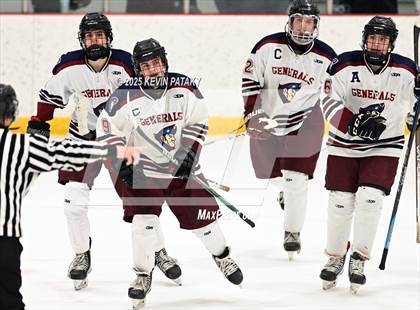 Thumbnail 2 in North Haven @ Farmington Generals photogallery.