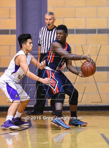 Thumbnail 3 in Dublin vs. Amador Valley (Windsor Holiday Classic) photogallery.