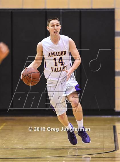 Thumbnail 3 in Dublin vs. Amador Valley (Windsor Holiday Classic) photogallery.