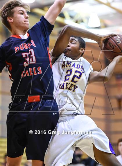 Thumbnail 3 in Dublin vs. Amador Valley (Windsor Holiday Classic) photogallery.