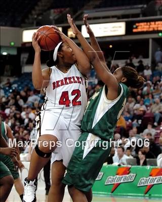 Thumbnail 1 in Poly vs. Berkeley (CIF State D1 Final) photogallery.