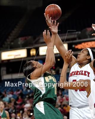 Thumbnail 3 in Poly vs. Berkeley (CIF State D1 Final) photogallery.