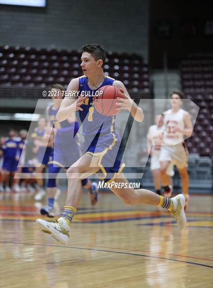 Thumbnail 2 in San Juan vs. Grand County (UHSAA 3A Quarterfinal) photogallery.